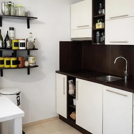 Top-secure Spacious Penthouse - Embassy Apartmán *