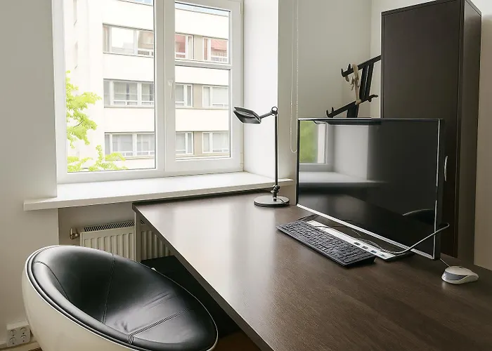 Top-secure Spacious Penthouse - Embassy Apartman *